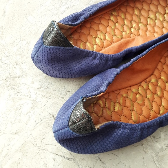 Sam Edelman Hampton Snake Embossed Flats - Picture 2 of 5